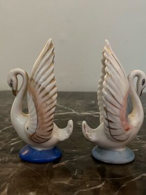 Vintage Porcelain Swan Figurine Pair in White with Pink and Gold Accents